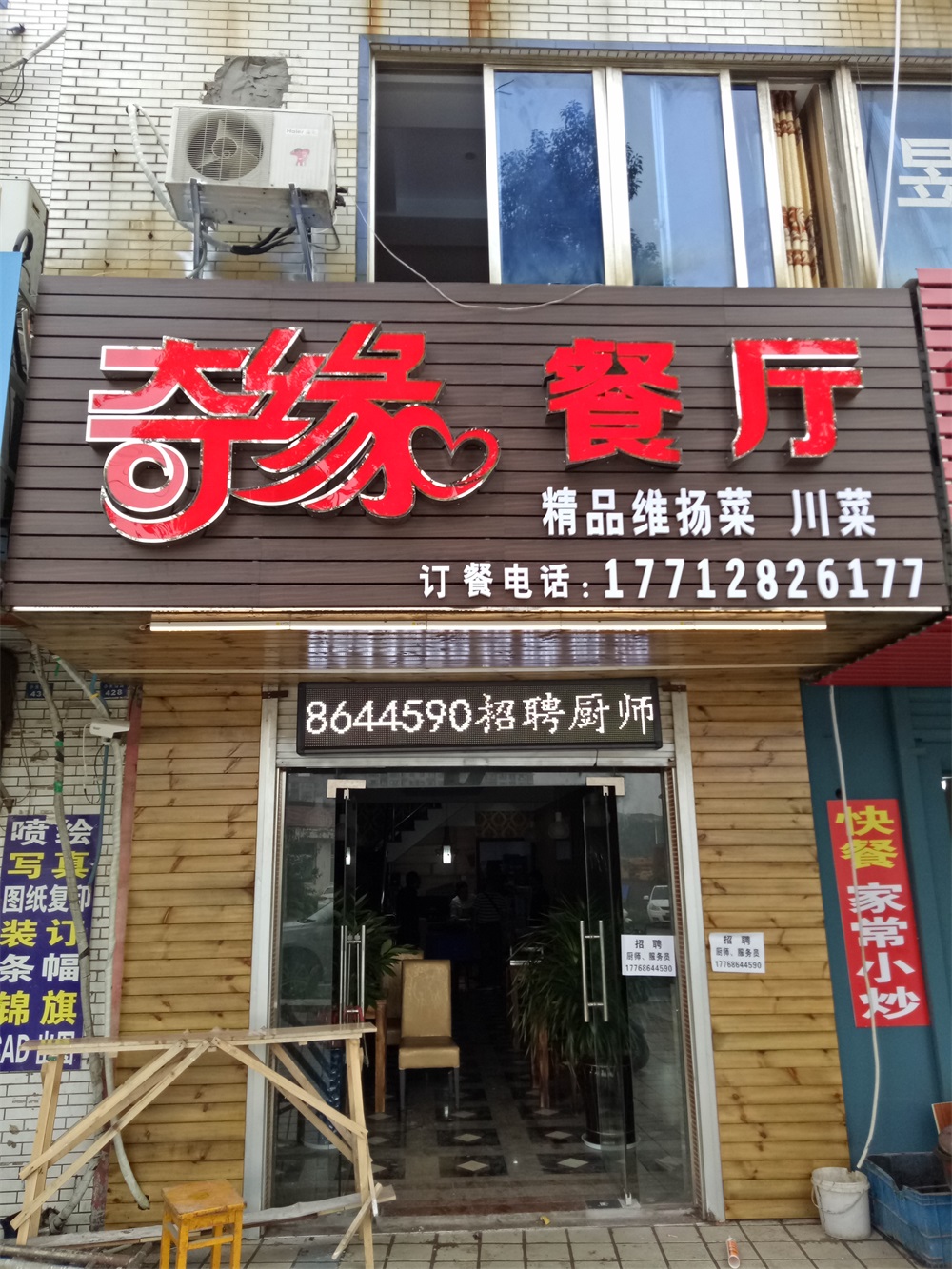 �������